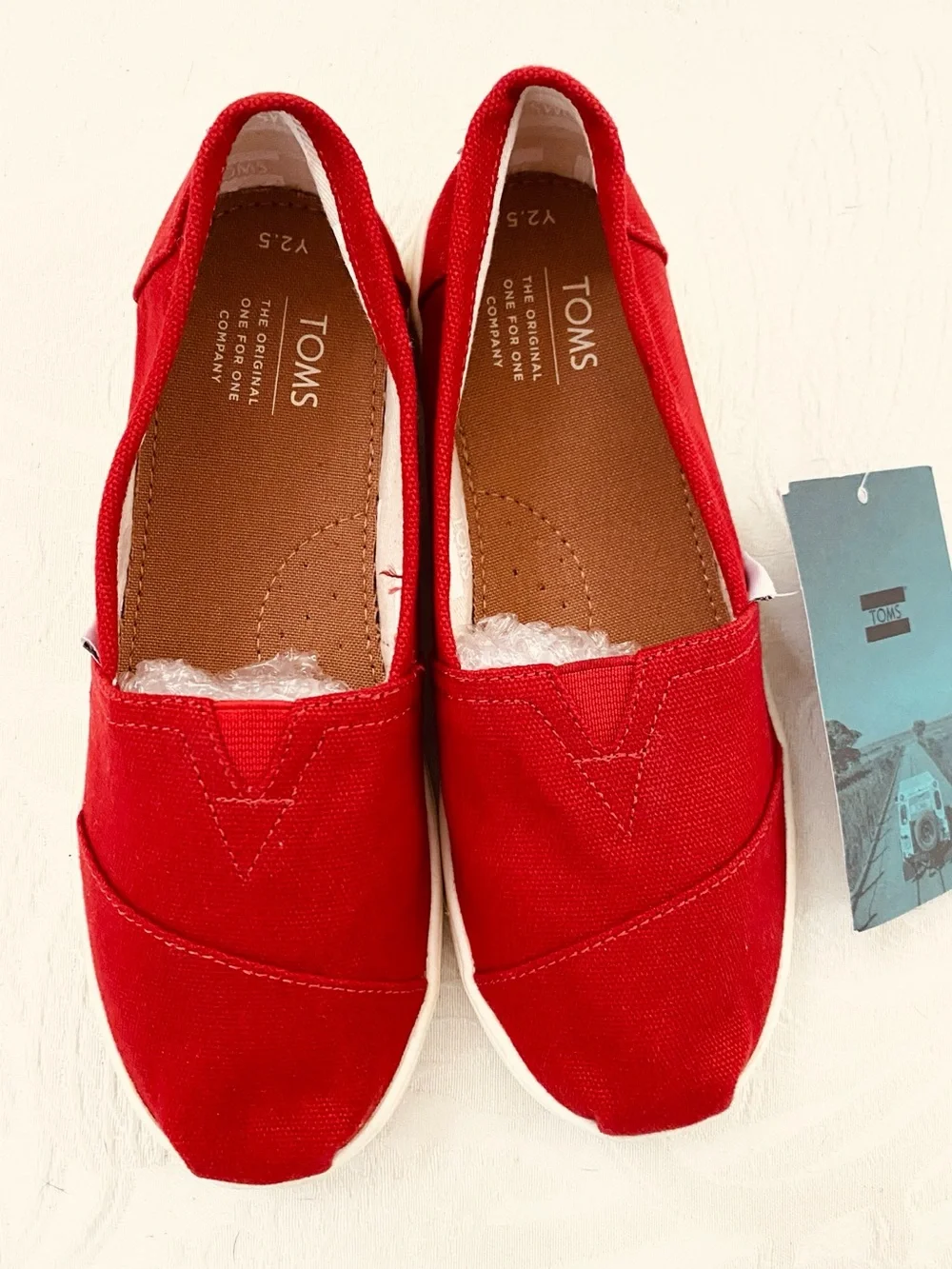 Toms Kids Red Canvas Slip-On Moccasins Size 2.5 Youth Classic New